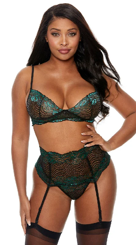 wireless bras for a natural feelPlus Size Two-Tone Lace Garter Bra Set