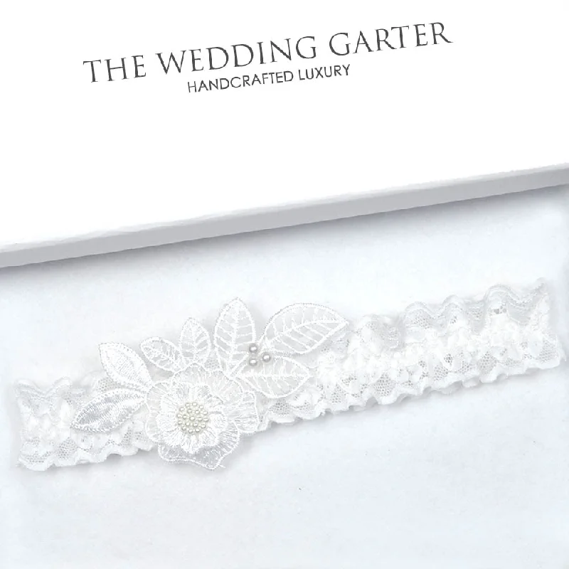 eco - friendly women garters materialsRomantic Ivory & Pearl Lace Applique Wedding Garter