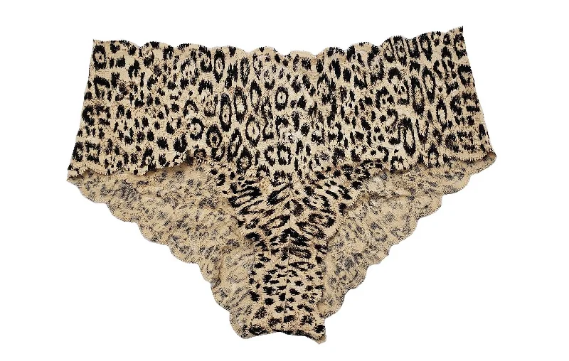 women boyshort for yoga and PilatesWomen's Never Say Never Printed Hottie Boyshort In Se/black Animal