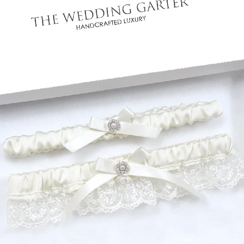 bridal women garters with laceNatasha Romantic Ivory Lace & Satin Bridal Garter Set For Bride bridal women garters with laceNatasha Romantic Ivory Lace & Satin Bridal Garter Set For Bride