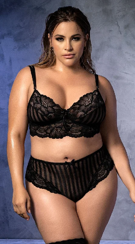bralette sports bras for light exercisePlus Size Pinstripe and Lace Bra Set