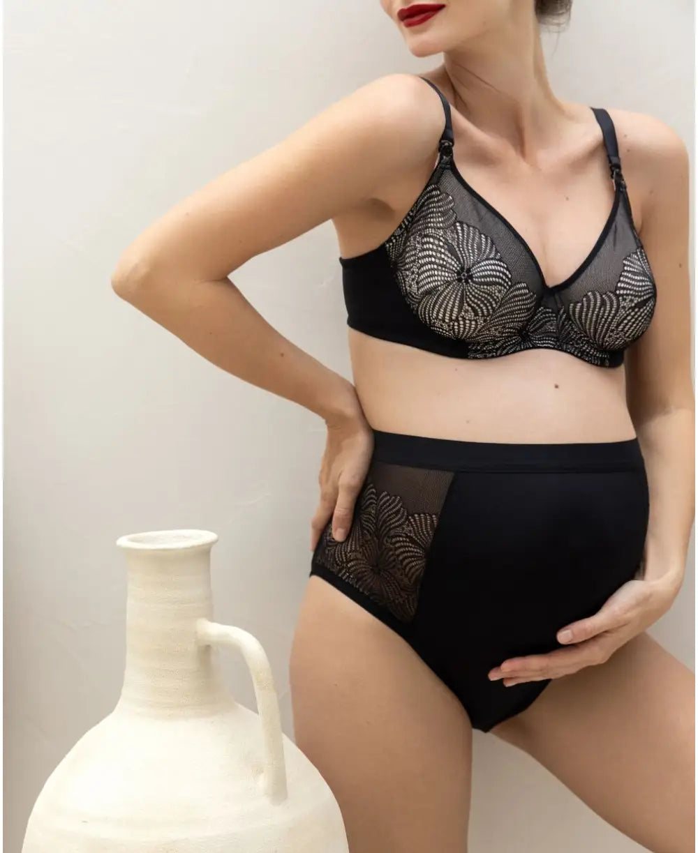 plunge wireless bras for a natural lookDahlia black pregnancy and nursing bra