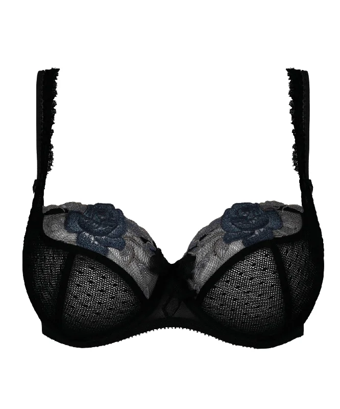 bachelorette party women lingerie for a fun nightGarance Black Low Necked Bra