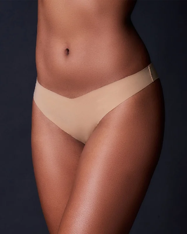 seamless high - cut women thongs for a seamless silhouetteVictoire Jolie Thong 3 Pack