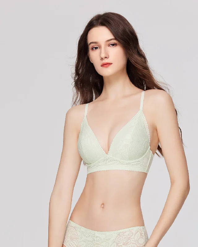 Bra with a plus - size seamless design for a smooth look​ Love Lace Plunge Bralette