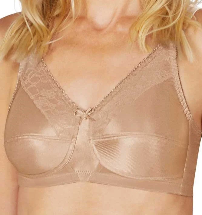 Bra with a polyester - lined cup for durability and moisture - wicking Mastectomy Bra 'Nancy Wire Free Soft Cup' Sand Bra with a polyester - lined cup for durability and moisture - wicking Mastectomy Bra 'Nancy Wire Free Soft Cup' Sand