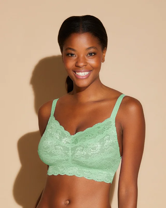 Convertible bras with adjustable straps for versatile styling​ Brassière Curvy Sweetie