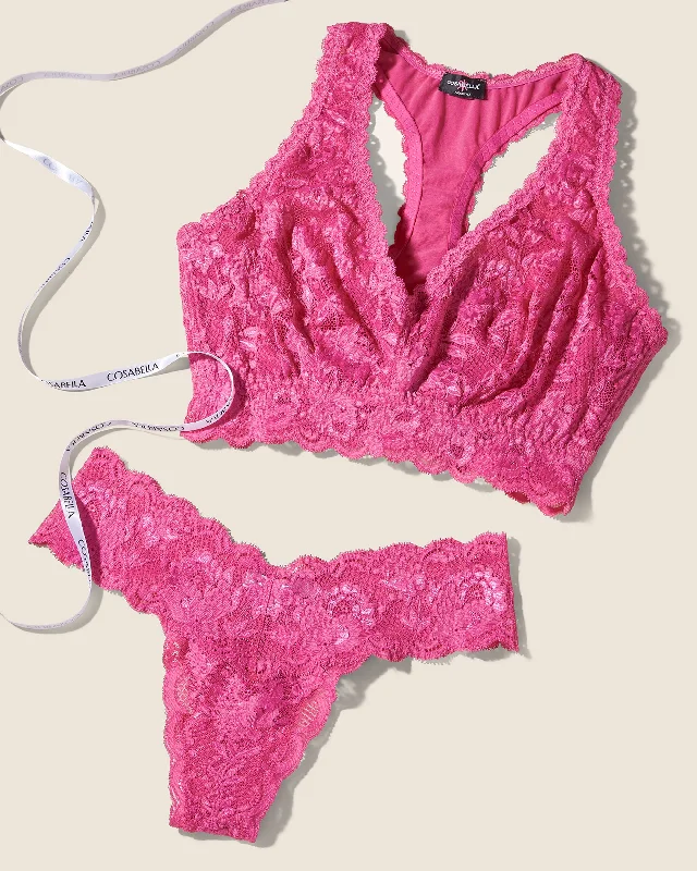 Bra with a satin finish for a luxurious look​ Curvy Racie Racerback Bralette & Cutie Tanga-Set