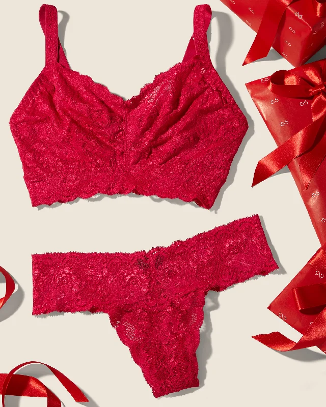 Strapless bras for wearing with strapless tops and dresses​ Curvy Sweetie Bralette & Cutie Tanga-Set