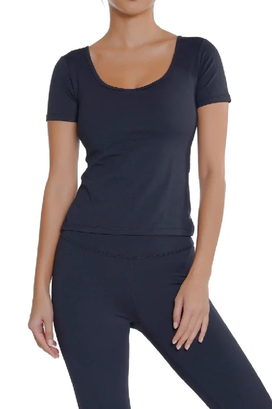 balconette lace bras for a feminine touchBien-etre T-shirt